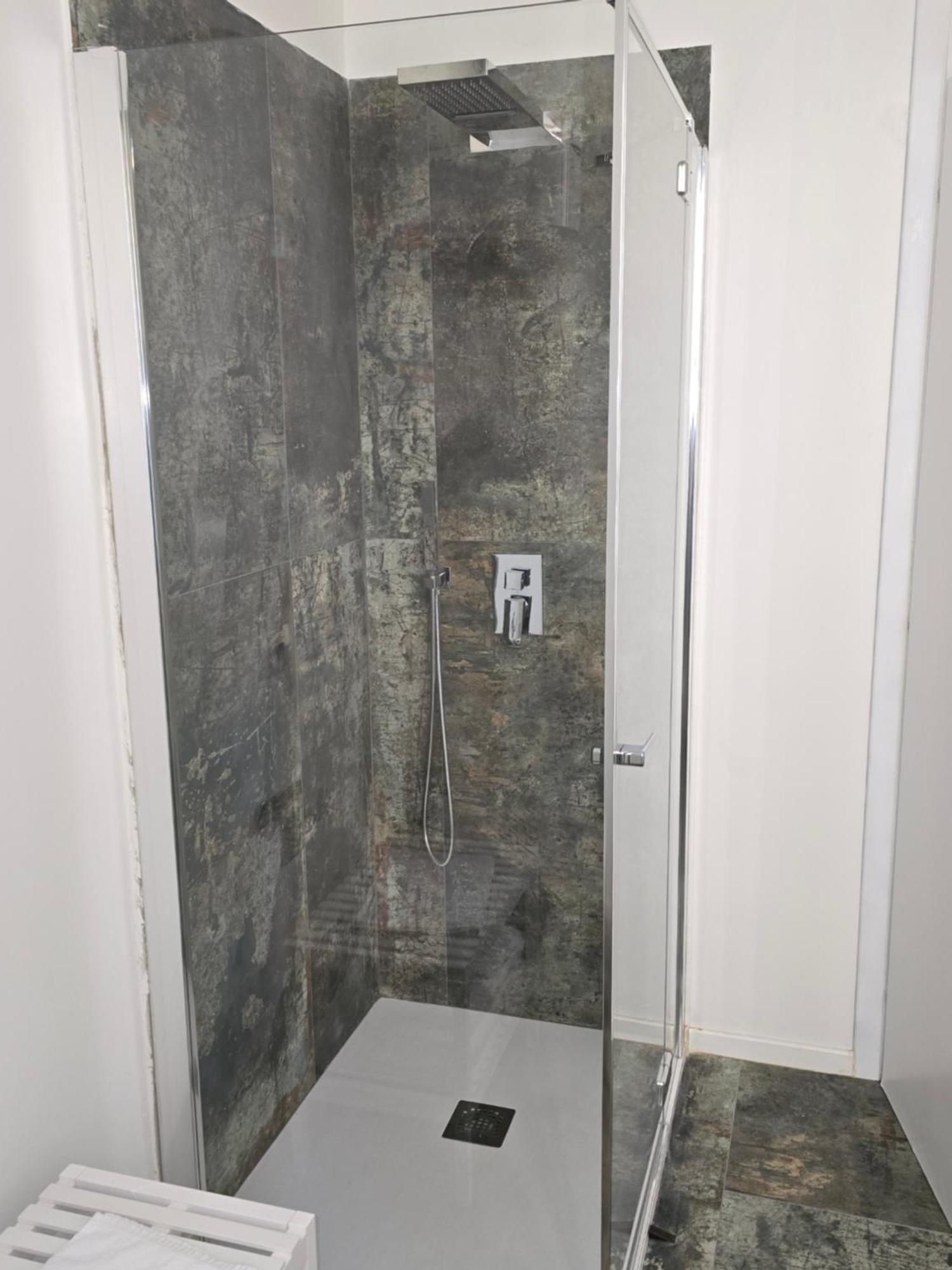 פסקיארה דל גארדה La Torretta Apartment מראה חיצוני תמונה