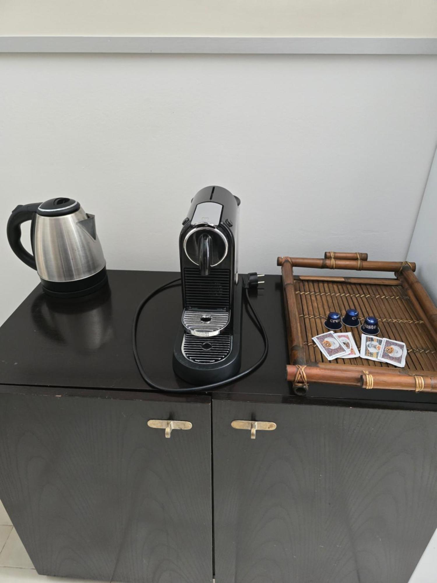 פסקיארה דל גארדה La Torretta Apartment מראה חיצוני תמונה