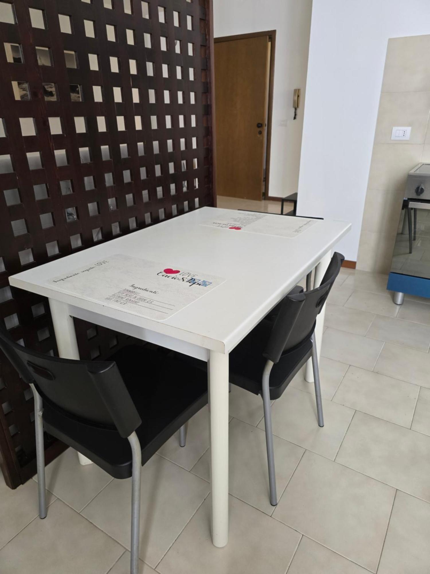 פסקיארה דל גארדה La Torretta Apartment מראה חיצוני תמונה