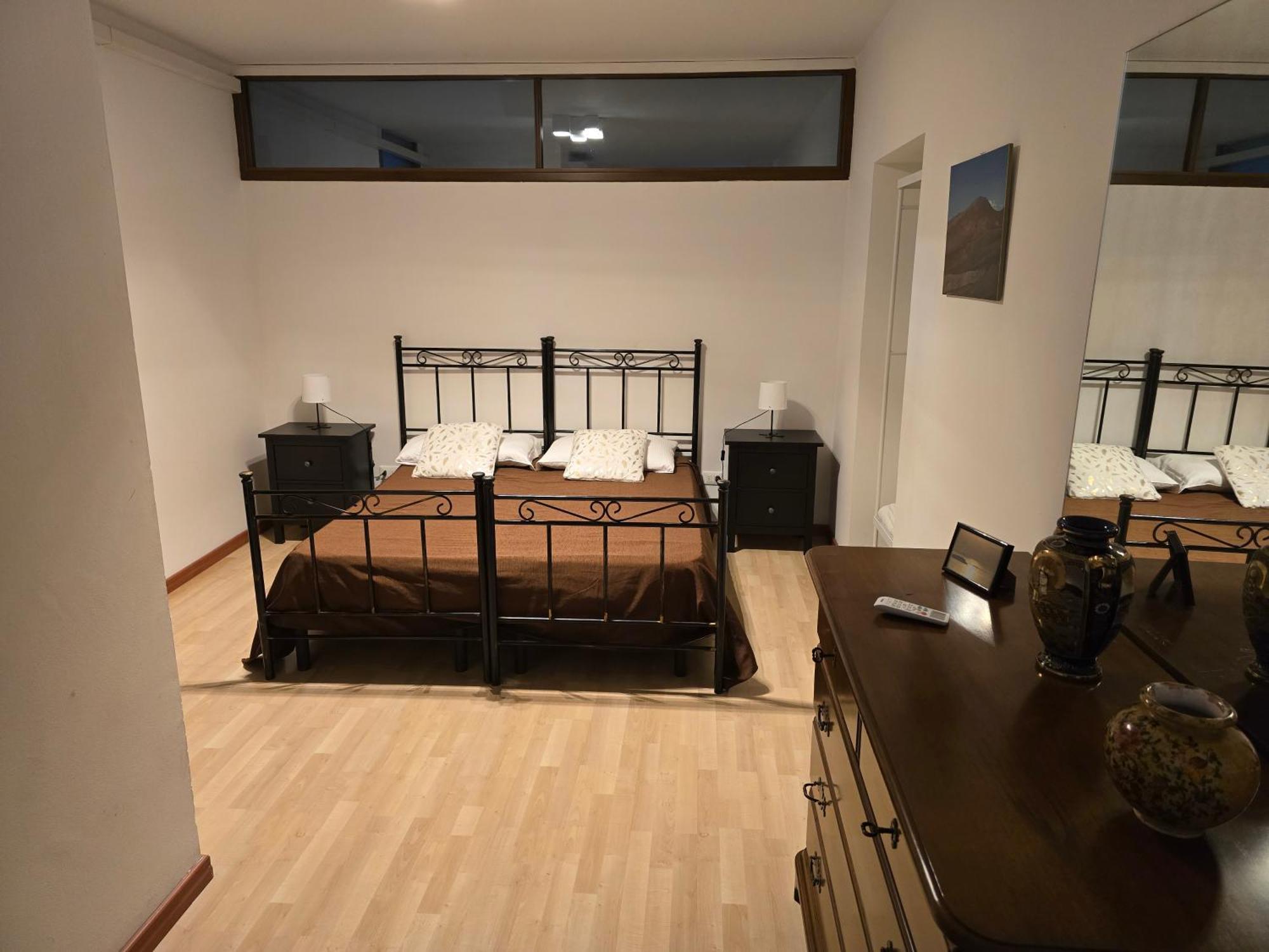 פסקיארה דל גארדה La Torretta Apartment מראה חיצוני תמונה