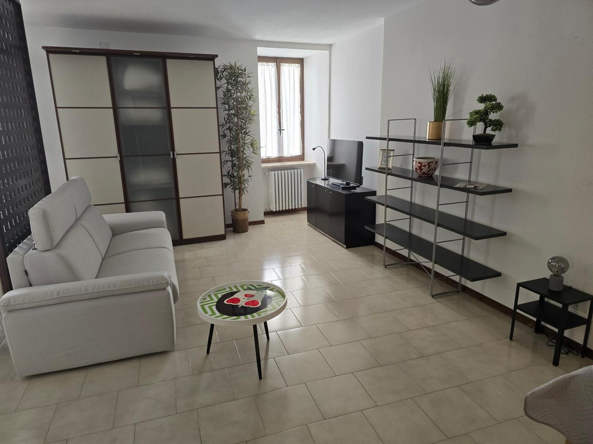 פסקיארה דל גארדה La Torretta Apartment מראה חיצוני תמונה