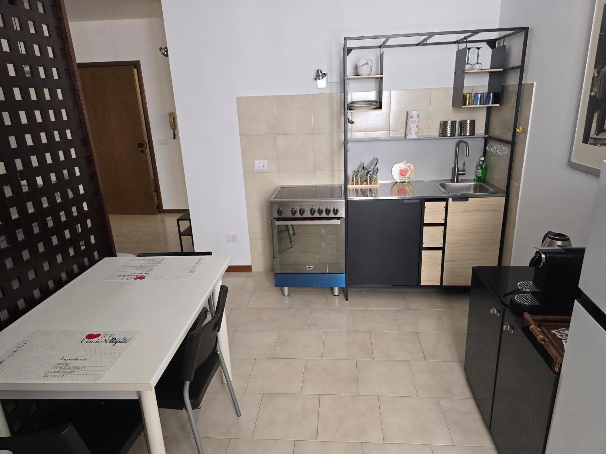 פסקיארה דל גארדה La Torretta Apartment מראה חיצוני תמונה