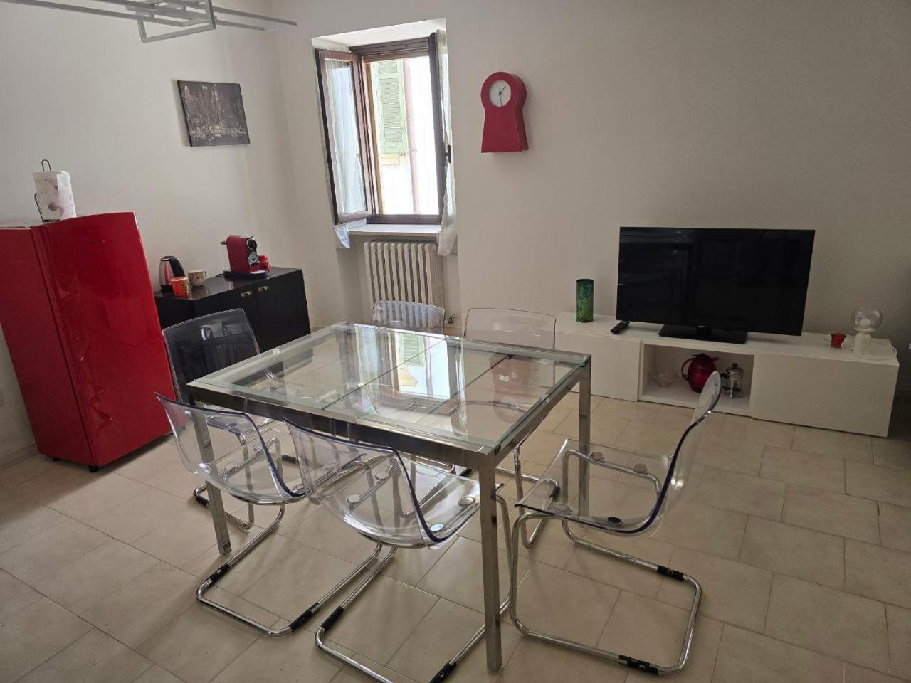 פסקיארה דל גארדה La Torretta Apartment מראה חיצוני תמונה
